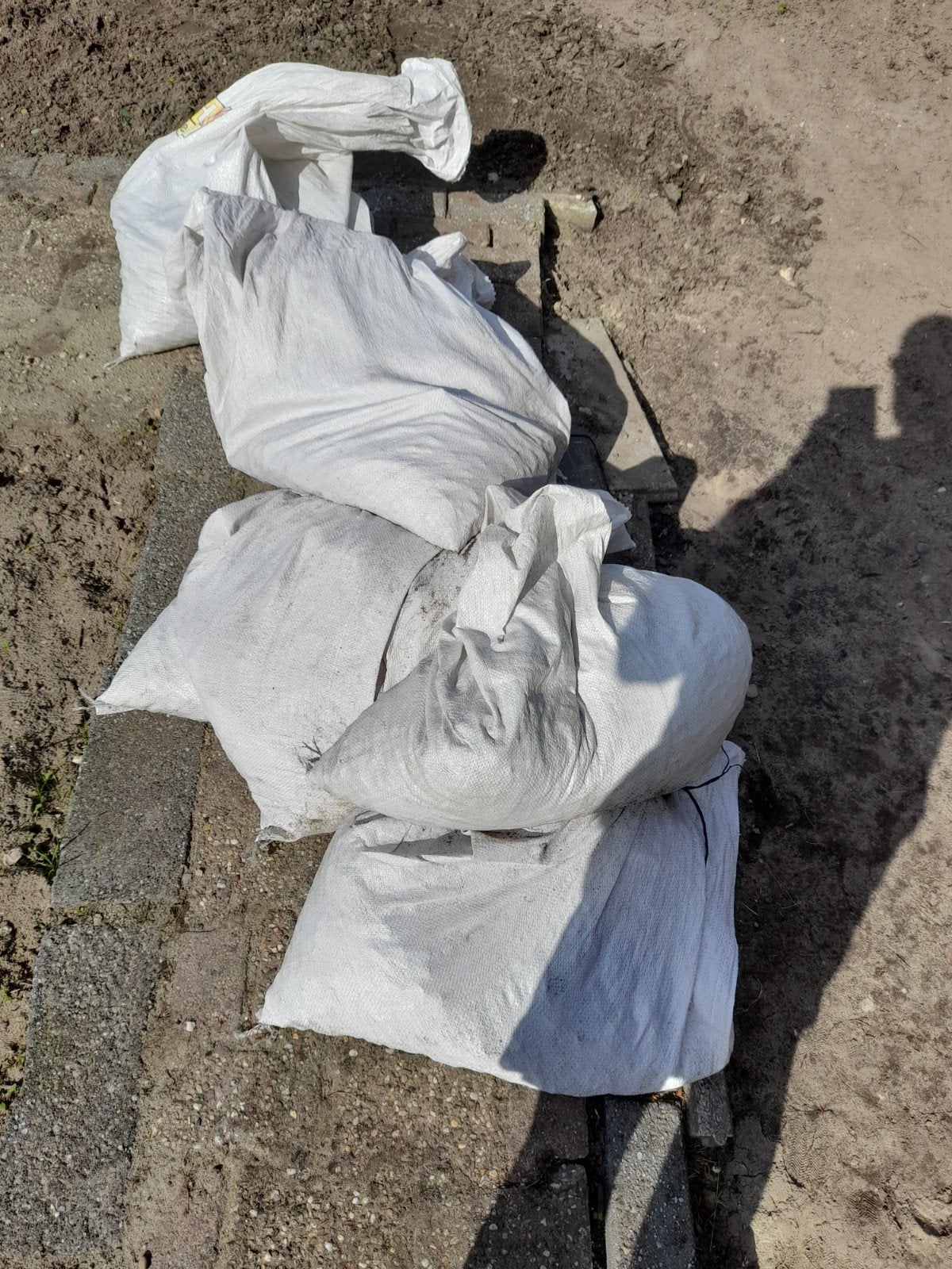 Gratis 7.puinzakken grind, Tuin en Terras, Ophalen, Gebruikt, Overige typen