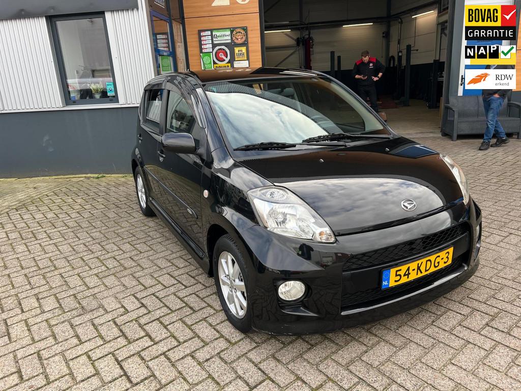 Daihatsu Sirion 2 1.5-16V Sport 105 pk 3 maanden garantie ni, Auto's, Daihatsu, Voorwielaandrijving, Stof, Gebruikt, 31 €/maand