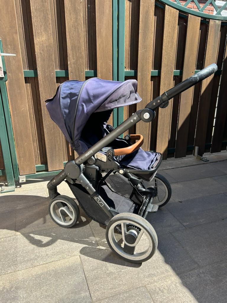 Mutsy kinderwagen / wandelwagen incl. accessoires, Ophalen, Gebruikt, Mutsy