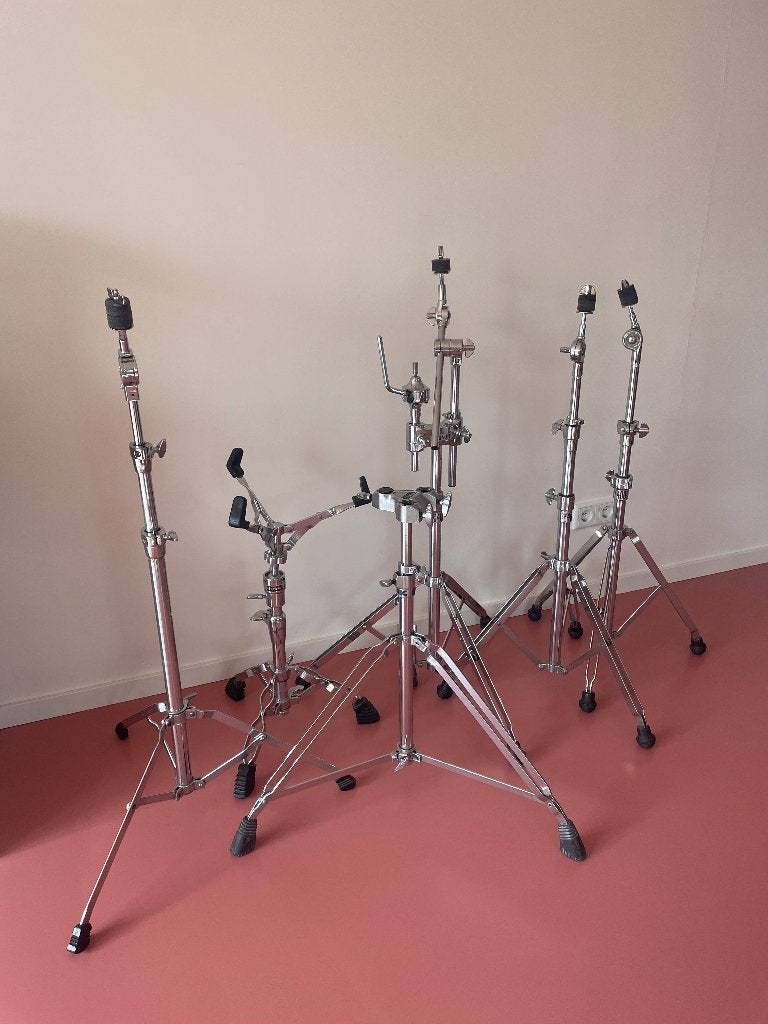 Foto 3 van Diverse statieven (Sonor, Yamaha, Pearl, Haymann)
