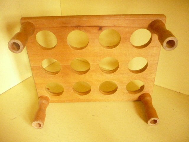 Mie18<> houten eierrekje, Ophalen of Verzenden