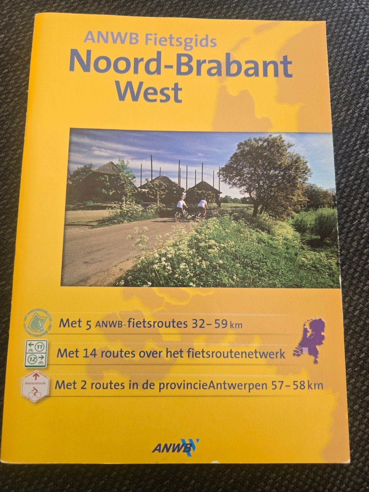 ANWB fietsgids Noord Brabant west, Fiets- of Wandelgids, Europa, Ophalen of Verzenden, Zo goed als nieuw