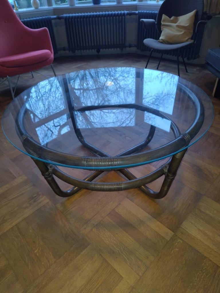 Vintage ronde rotan salonafel met glasplaat, Huis en Inrichting, Tafels | Salontafels, Ophalen, Gebruikt, 50 tot 100 cm, Rond