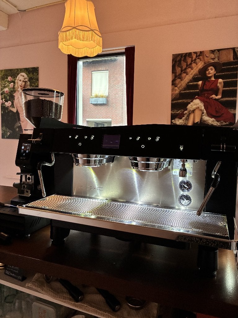 Lease overname - Professionele espressomachine Conti NG-C 2, Witgoed en Apparatuur, Koffiezetapparaten, Ophalen, Gebruikt, 10 kopjes of meer