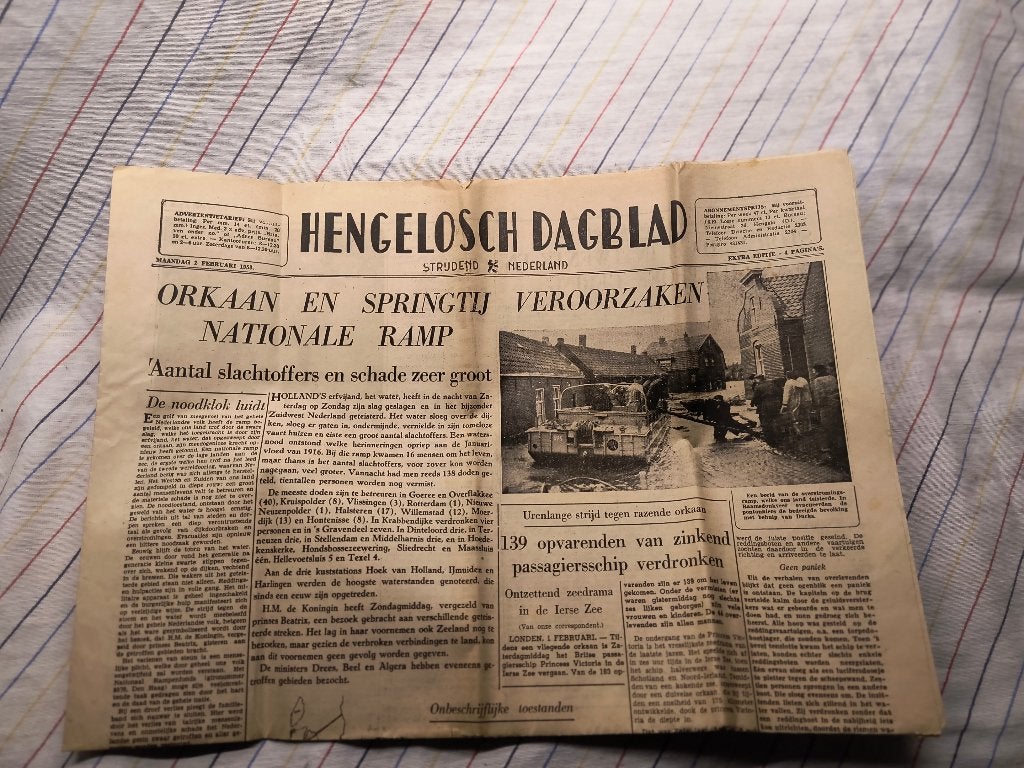 Hengelosch Dagblad dinsdag 2 februari 1953, Ophalen of Verzenden, 1940 tot 1960, Nederland, Krant