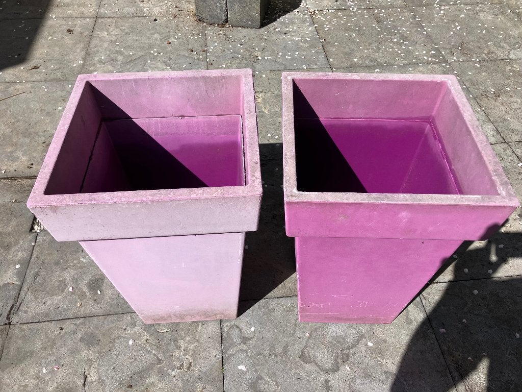 2x roze/paarse bloempotten 43x51 cm, Tuin en Terras, Bloempotten, Ophalen, Kunststof, 40 cm of meer, Vierkant