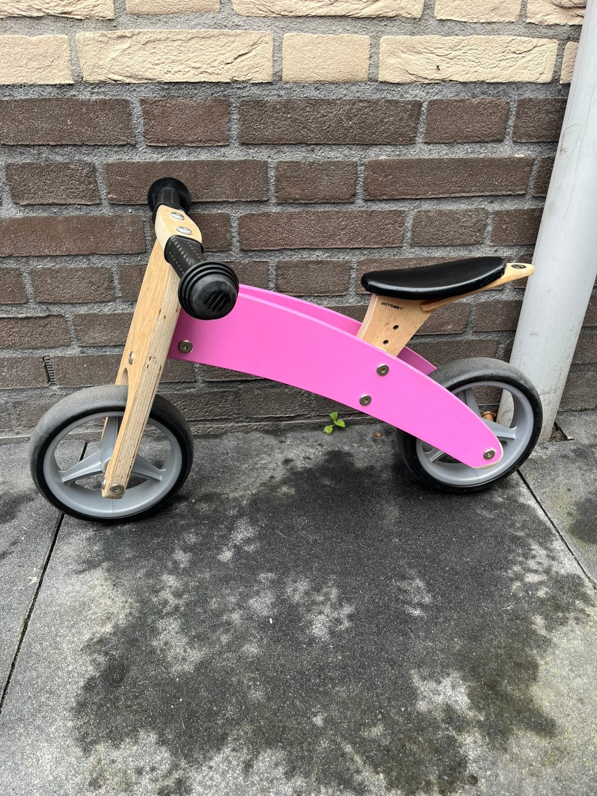 Leuke houten twee- driewieler van Bandit en angels, Ophalen, Gebruikt, Loopfiets