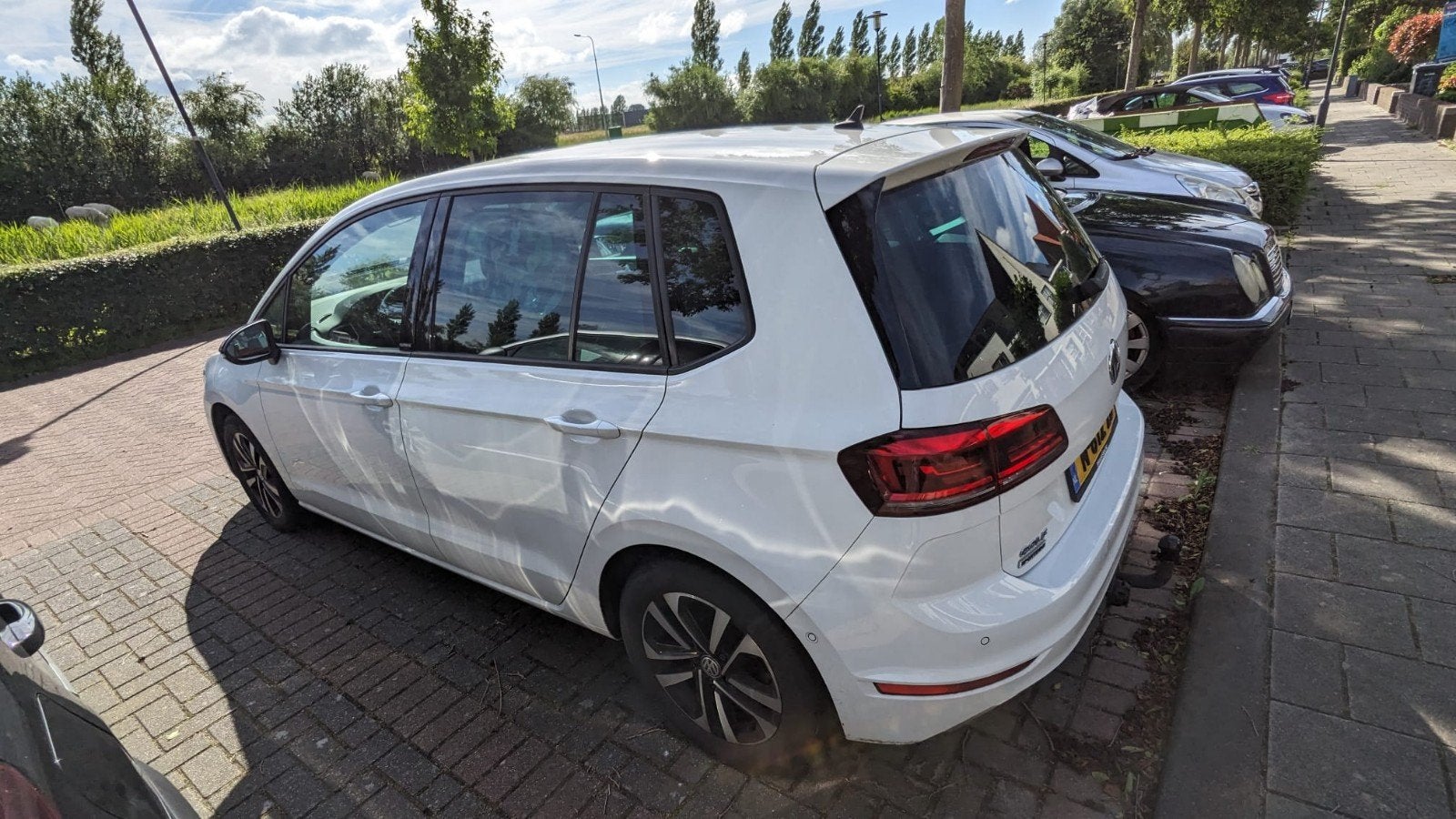 Volkswagen Golf Sportsvan 1.0 TSI 116PK Bluemotion DSG 2019, Auto's, Stof, Wit, Golf Sportsvan, Particulier