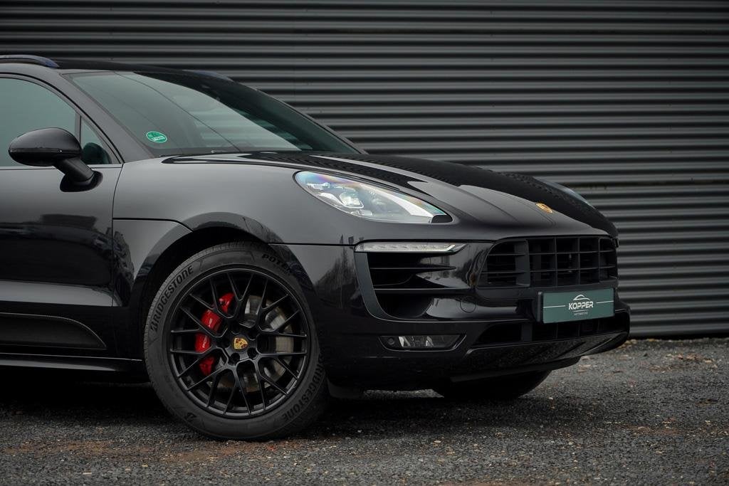 Foto 32 van Porsche Macan 3.0 GTS / Pano / Luchtvering / Trekhaak / Spor