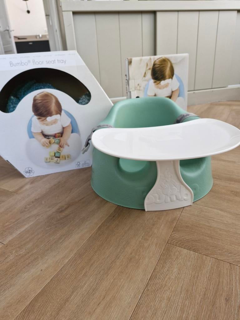 Bumbo floor seat met bijbehorende tray, Ophalen of Verzenden, Zo goed als nieuw
