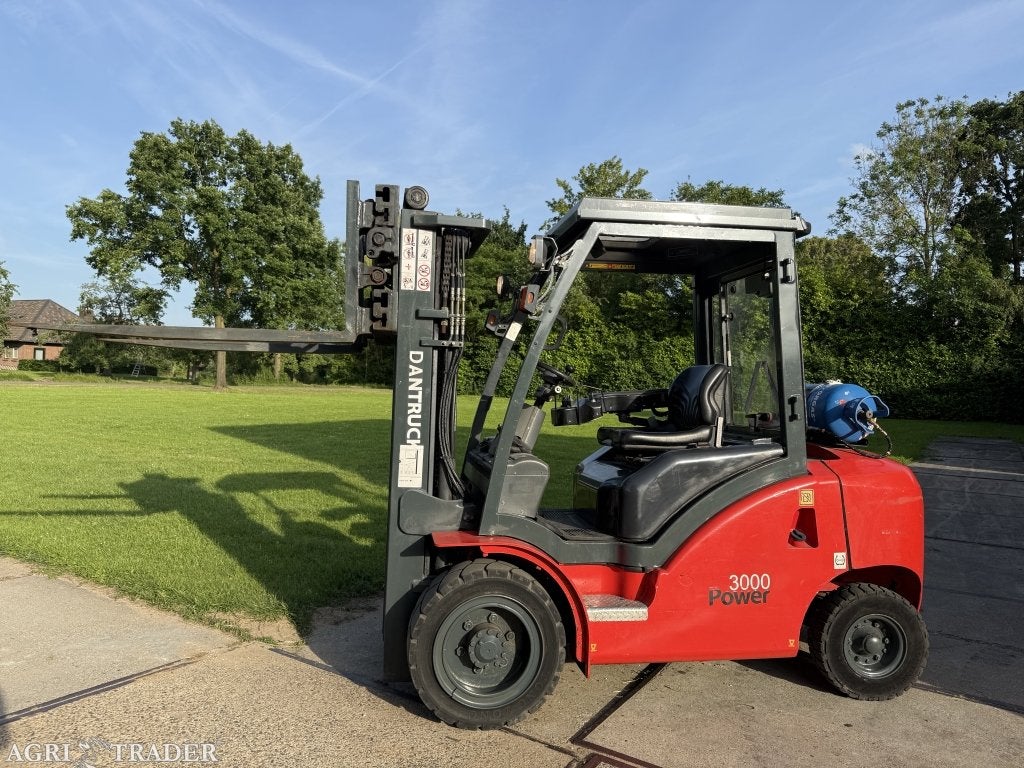 Dantruck 3000KG BJ2014 triplo 4.4M Sideshift vorkenspreider, LPG, Dantruck, Heftruck, Ophalen of Verzenden