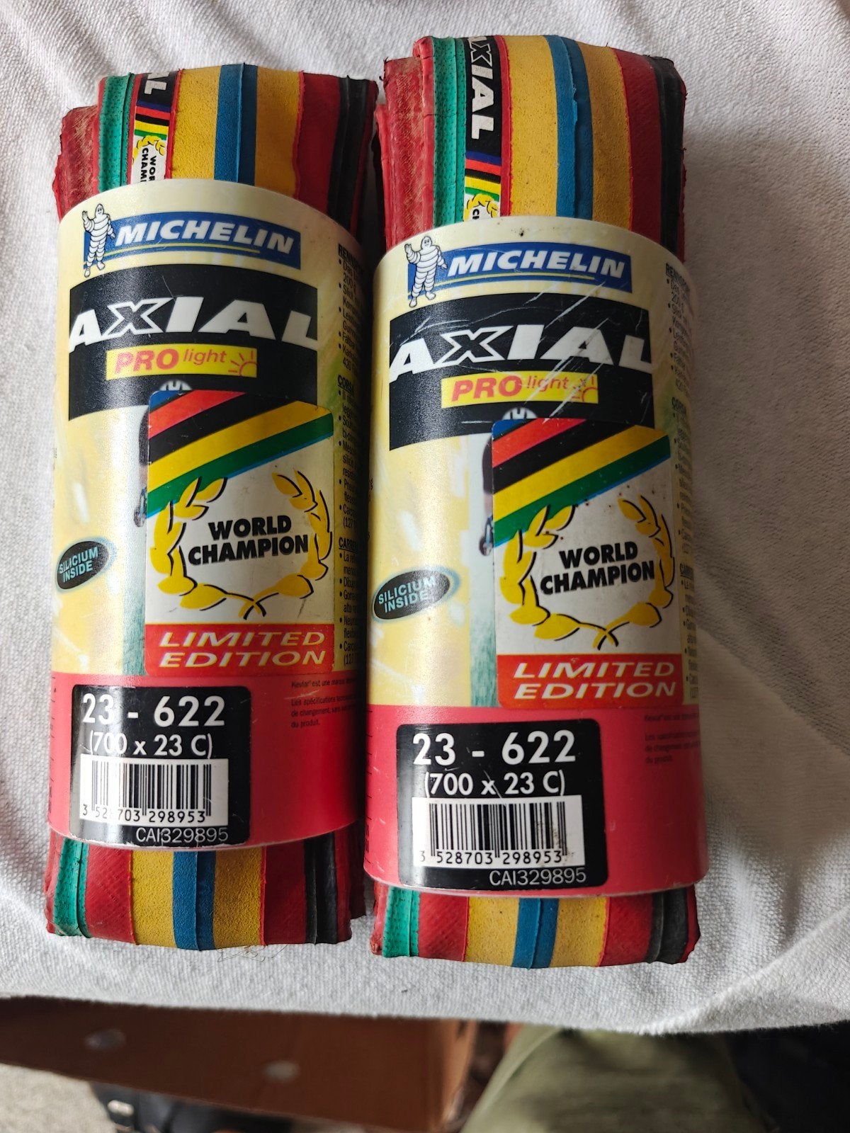 set NOS axial Michelin pro light world champion banden, Ophalen of Verzenden