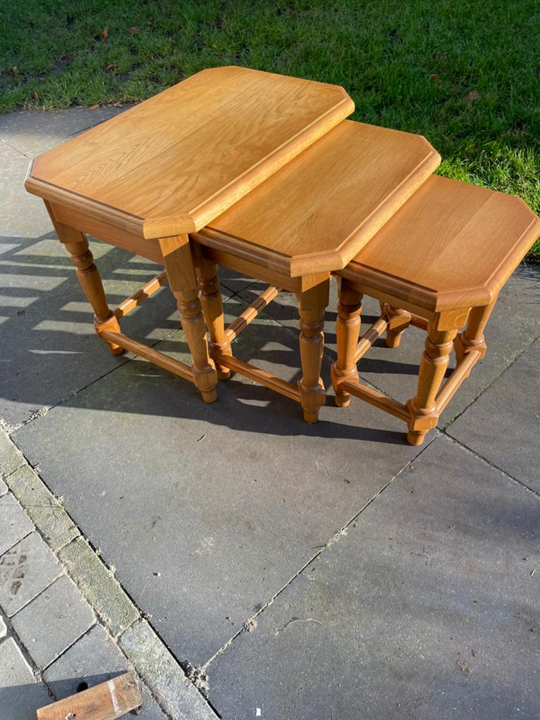 Set van 3 bijzettafeltjes, Huis en Inrichting, Minder dan 55 cm, Zo goed als nieuw, Rechthoekig, Hout