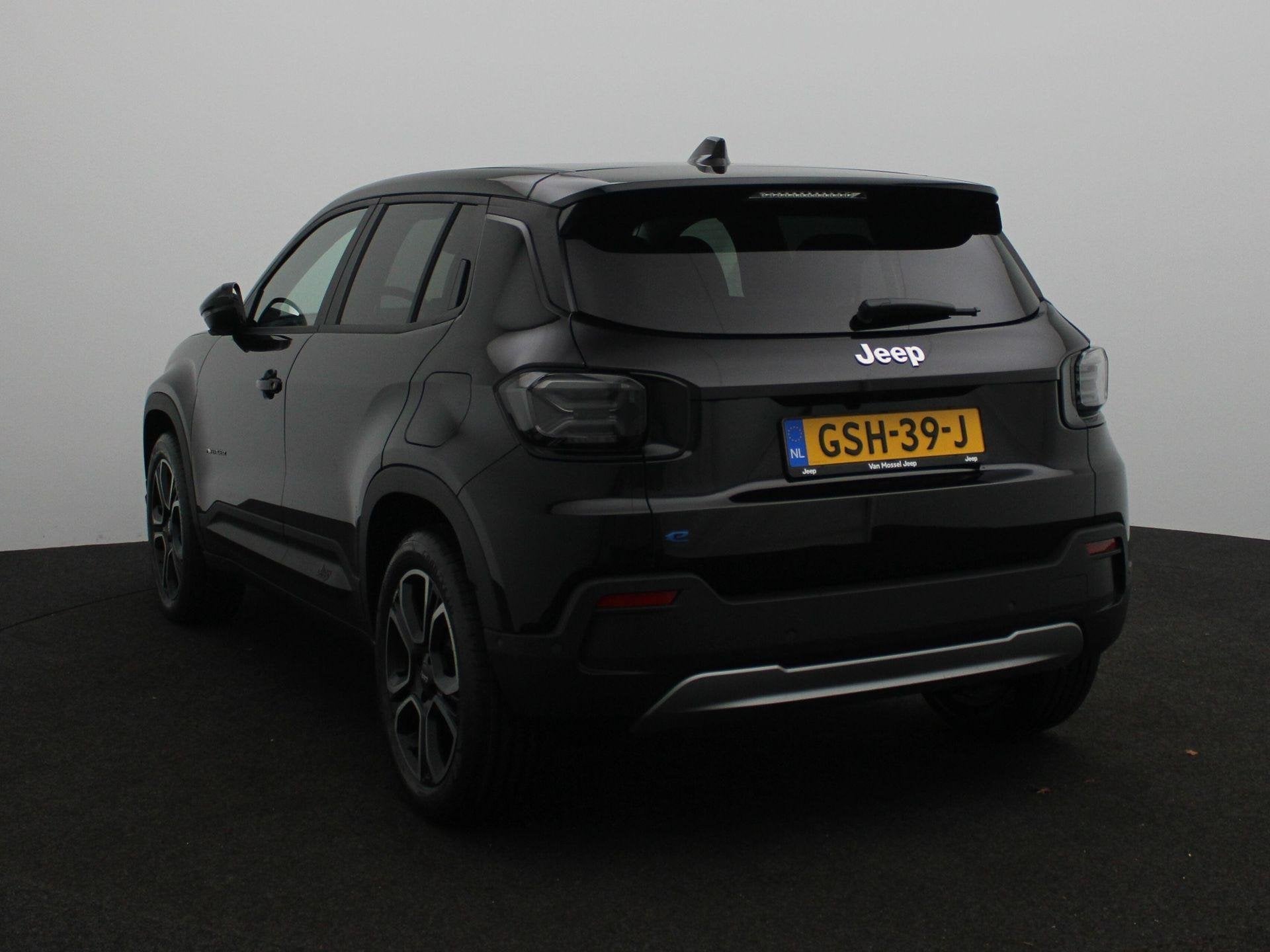 Jeep Avenger Summit 54 kWh | Led Verlichting | 18'' lichtmet, 12 maanden, 394 km, 156 pk, Automatische klimaatregeling