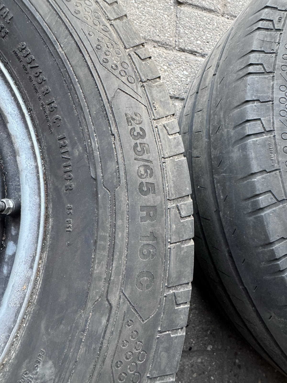 Continental ContiVanContact 200 banden en velgen 235/65 R16C, Ophalen of Verzenden, Gebruikt