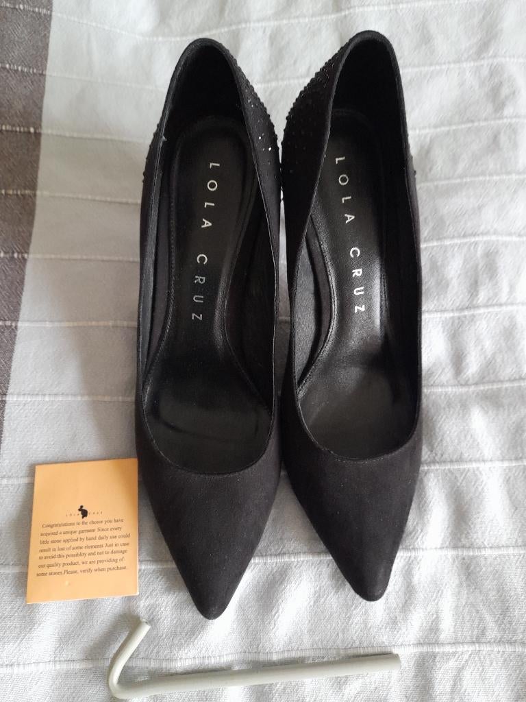 Lola Cruz pumps, Kleding | Dames, Schoenen, Pumps, Zwart, Ophalen of Verzenden, Zo goed als nieuw