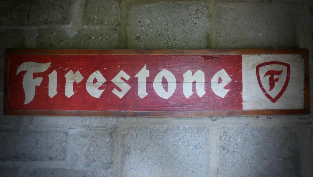 Handgeschilderd vintage houten bord / Firestone race banden, Reclamebord, Zo goed als nieuw, DeKameraadschap, Dj.kammeraat@telfort.nl