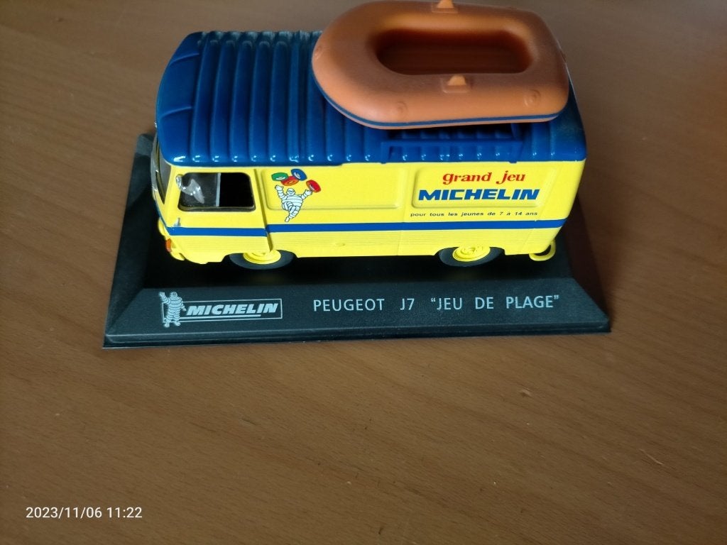 Peugeot J7 Jeu de plage, Ophalen of Verzenden, Auto, Schuco
