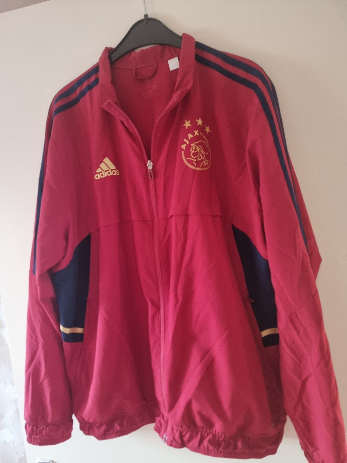 Ajax Trainingsjack Adidas Rood Maat L 2022/2023, Maat 52/54 (L), Ophalen of Verzenden, Zo goed als nieuw, Adidas
