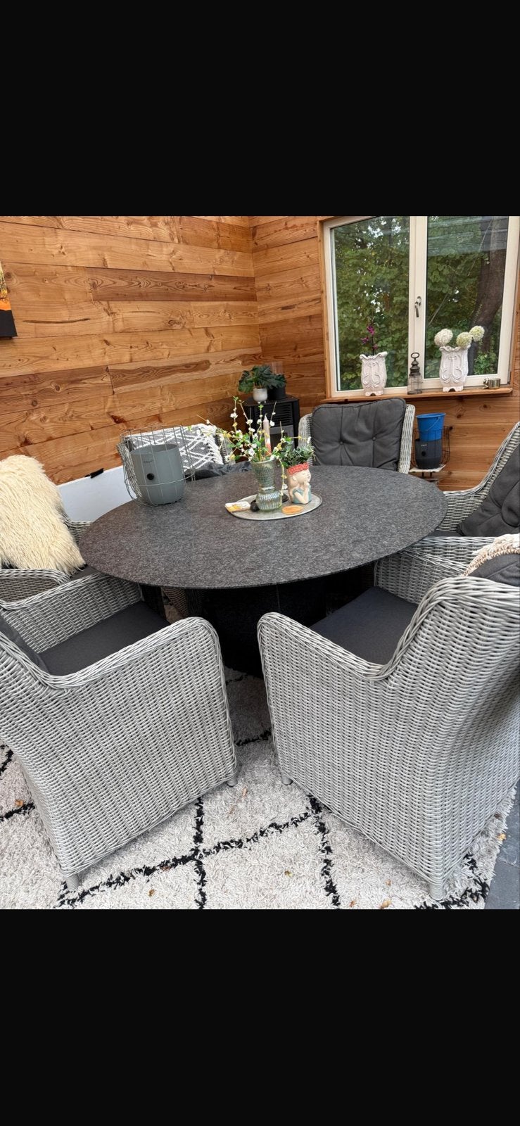Luxe tuinset met 4 wicker stoelen en granieten tafel, Tuin en Terras, 4 zitplaatsen, Eettafel, Ophalen of Verzenden, Zo goed als nieuw