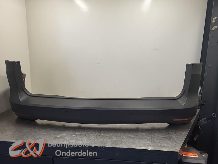 Achterbumper van een Volkswagen Caddy (KUNSTOF)