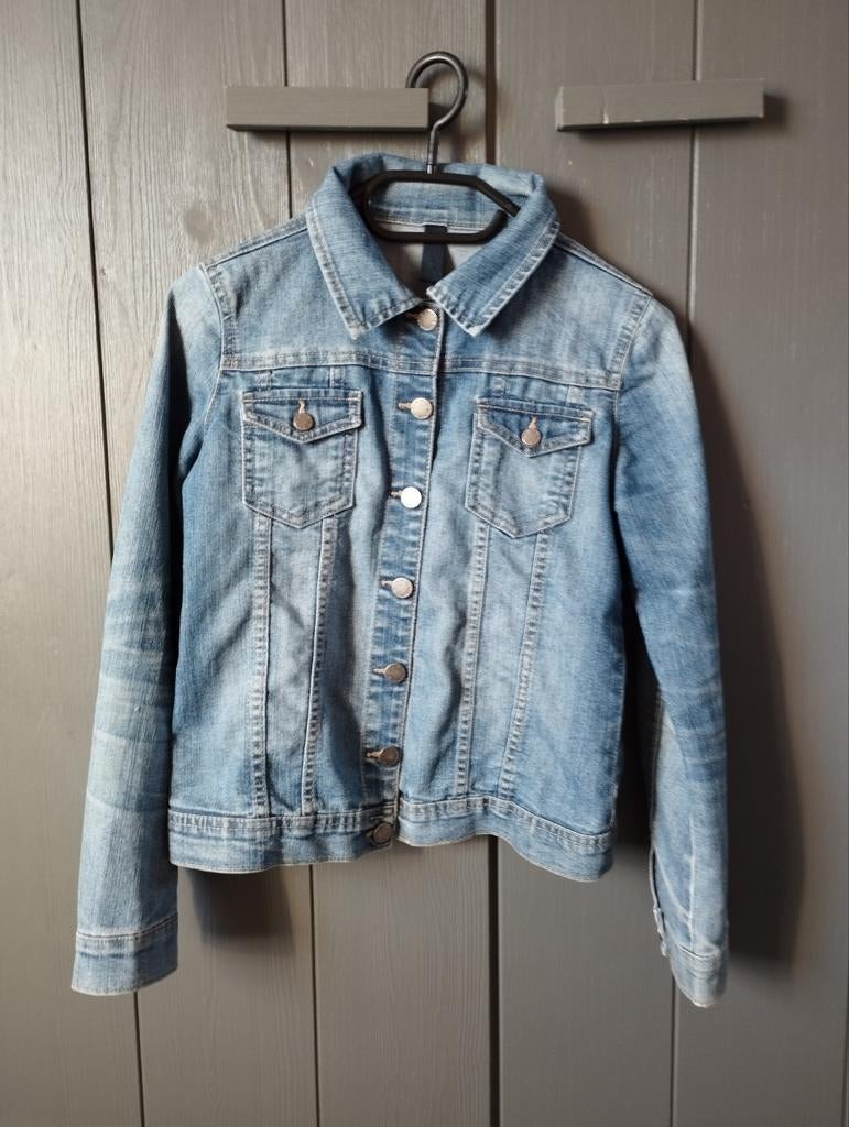 Spijkerjasje United Colors Benetton maat 140, Kinderen en Baby's, Kinderkleding | Maat 140, Gebruikt, Meisje, Jas, Diverse merken