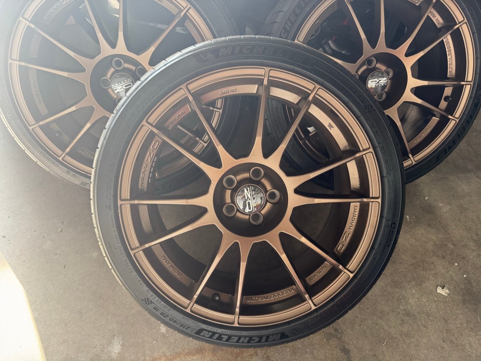 OZ Racing Ultraleggera 215/40 ZR18velgen met Michelin Sport, 18 inch, Banden en Velgen, Ophalen of Verzenden, Personenwagen