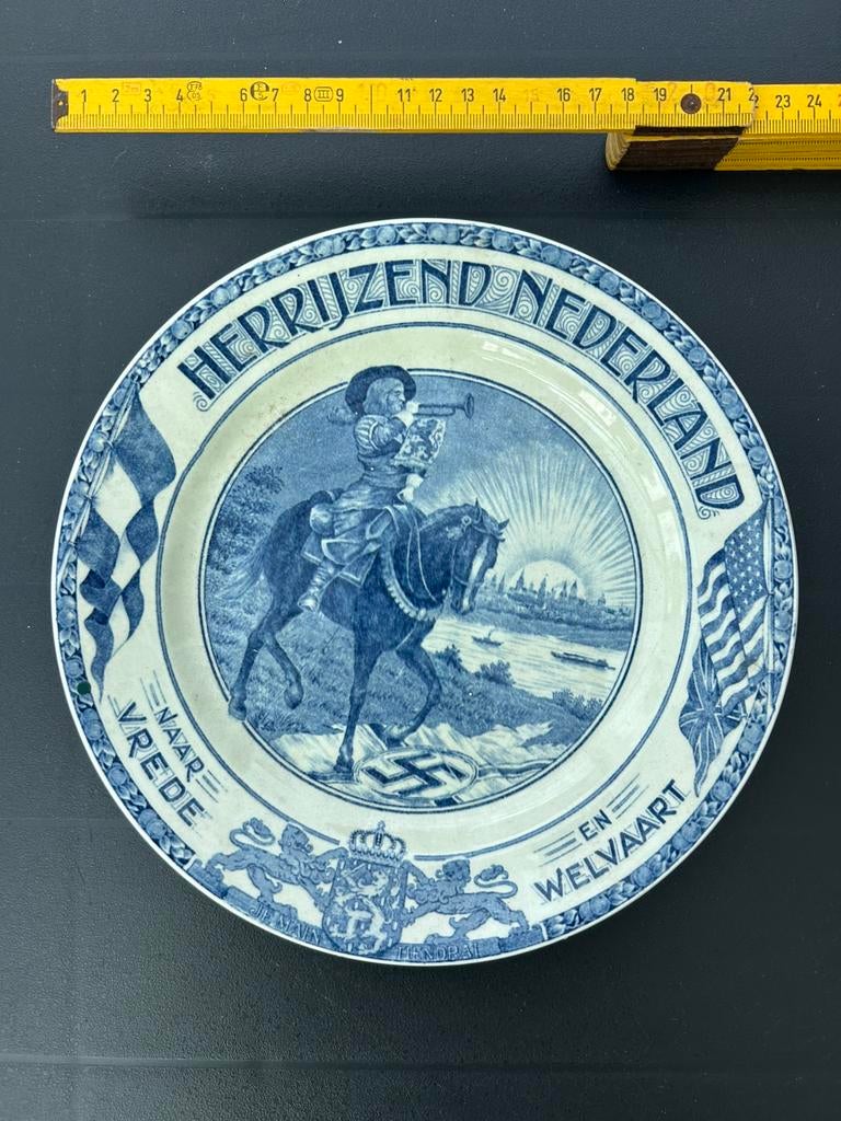 Wandbord - Herrijzend Nederland 1945, Ophalen of Verzenden