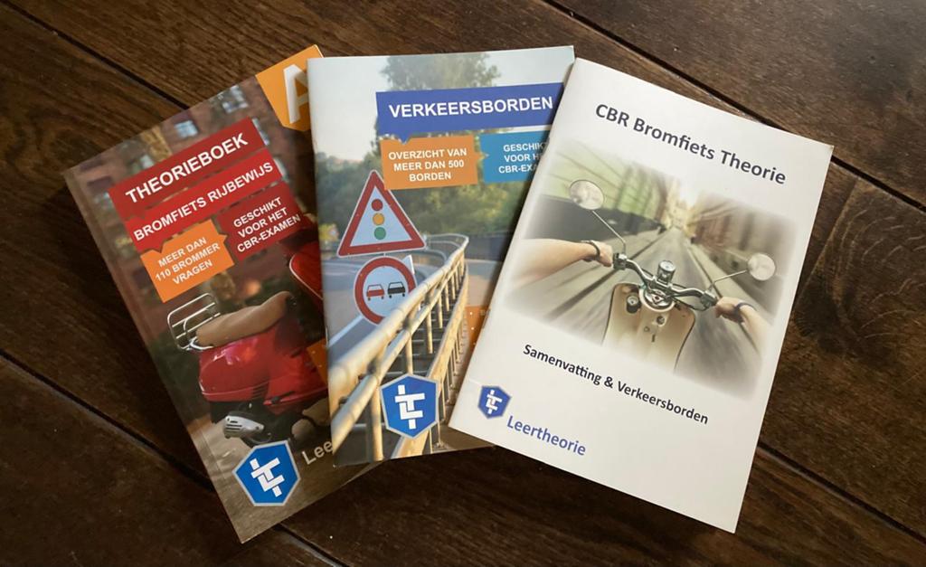 Brommer theorie boeken, Boeken, Ophalen of Verzenden, Zo goed als nieuw, Overige onderwerpen