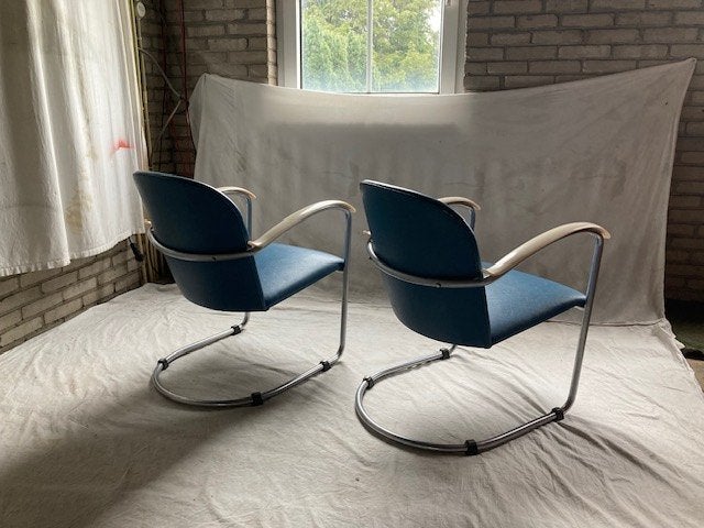2 Vintage Gispen 414 Chroom Jaren '50 Fauteuils Blauw, Huis en Inrichting, Fauteuils, Ophalen, Adres bestaat niet meer, Minder dan 75 cm