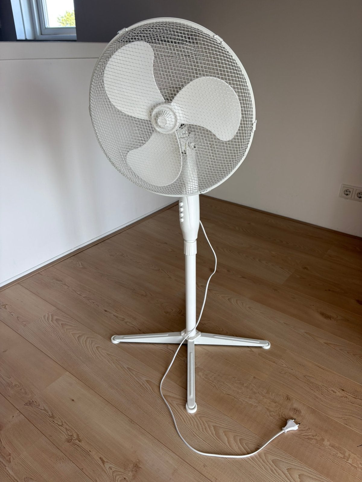 Staande ventilator, Witgoed en Apparatuur, Ventilatoren, Ophalen, Zo goed als nieuw, Statiefventilator