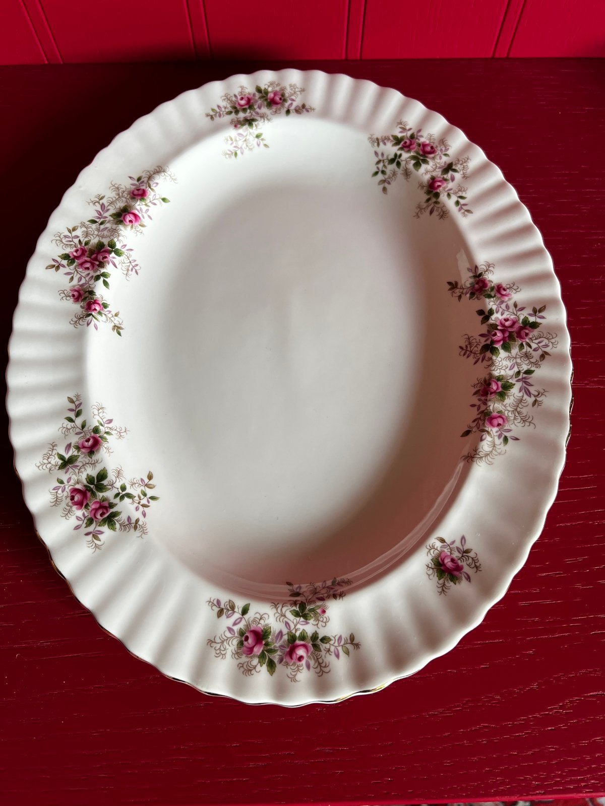 Royel albert “lavender rose” ovaal, Antiek en Kunst, Ophalen