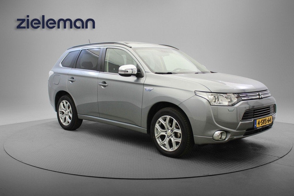 Mitsubishi OUTLANDER 2.0 PHEV Intense + - Carplay, Panorama,, Auto's, Mitsubishi, 1998 cc, Outlander, Huisgarantie, 4 cilinders