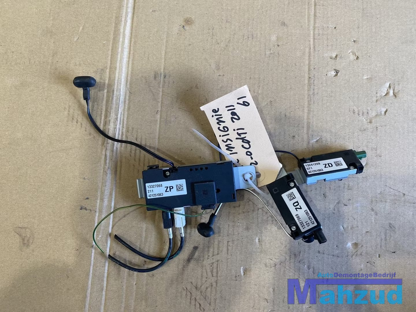 OPEL INSIGNIA A Antenne versterker 13327068 13327069, Auto-onderdelen, Gebruikt, Opel Automobile GmbH, Ophalen of Verzenden, Kontakt@opel-infoservice.de