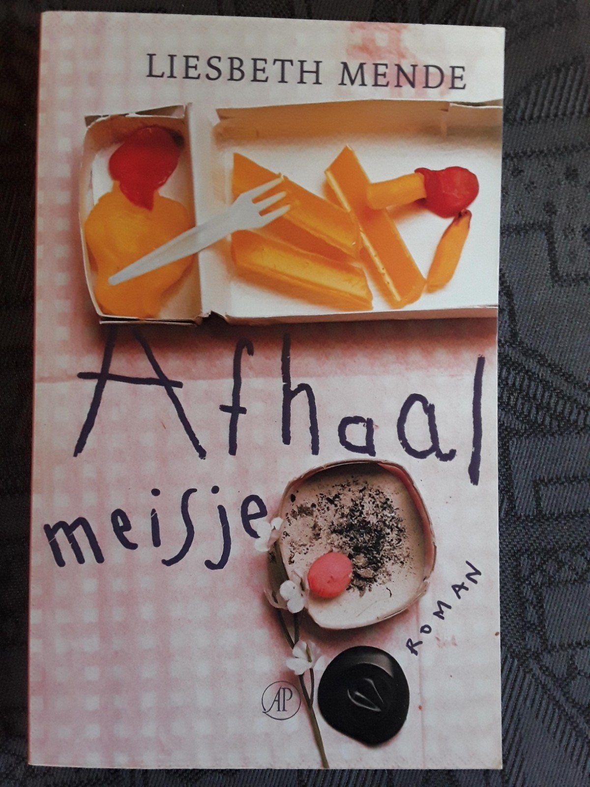 Afhaalmeisje - Liesbeth Mende (Roman), Ophalen of Verzenden
