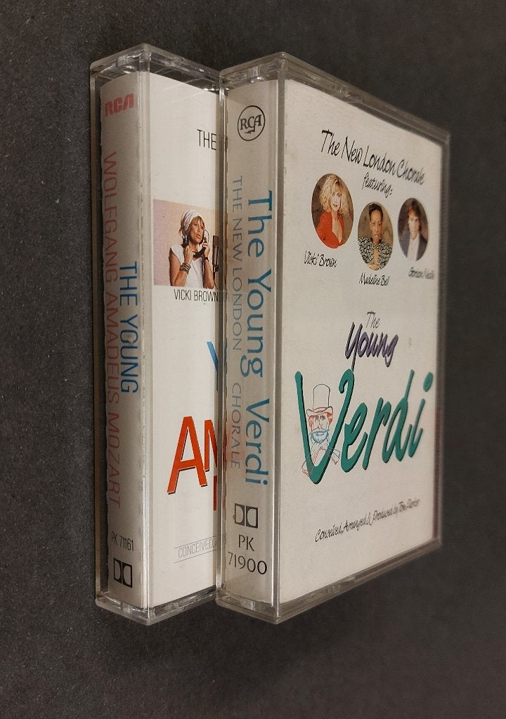 New London Chorale 2 X CASSETTES Young Mozart Vicky Brown, Gebruikt, NvT, Origineel, New London Chorale