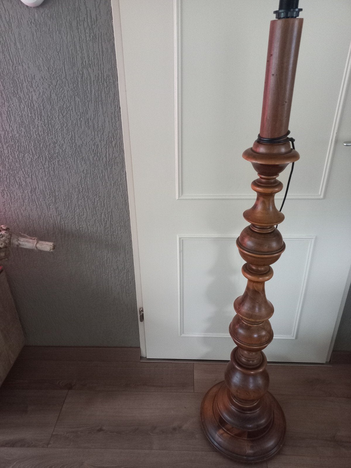 Mooie houten lampenvoet, Huis en Inrichting, Gebruikt, 100 tot 150 cm, Klassiek, Landelijk, Hout