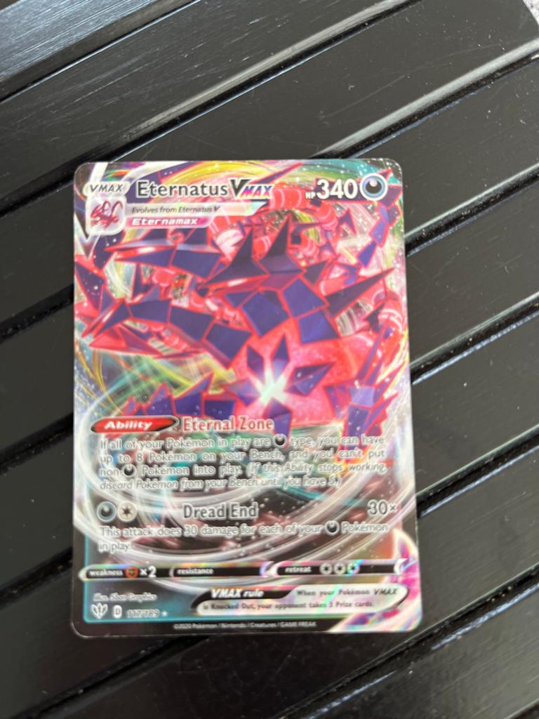 Eternatus VMAX Pokémon Kaart - Zeldzaam en Krachtig, Hobby en Vrije tijd, Verzamelkaartspellen | Pokémon, Ophalen, Zo goed als nieuw