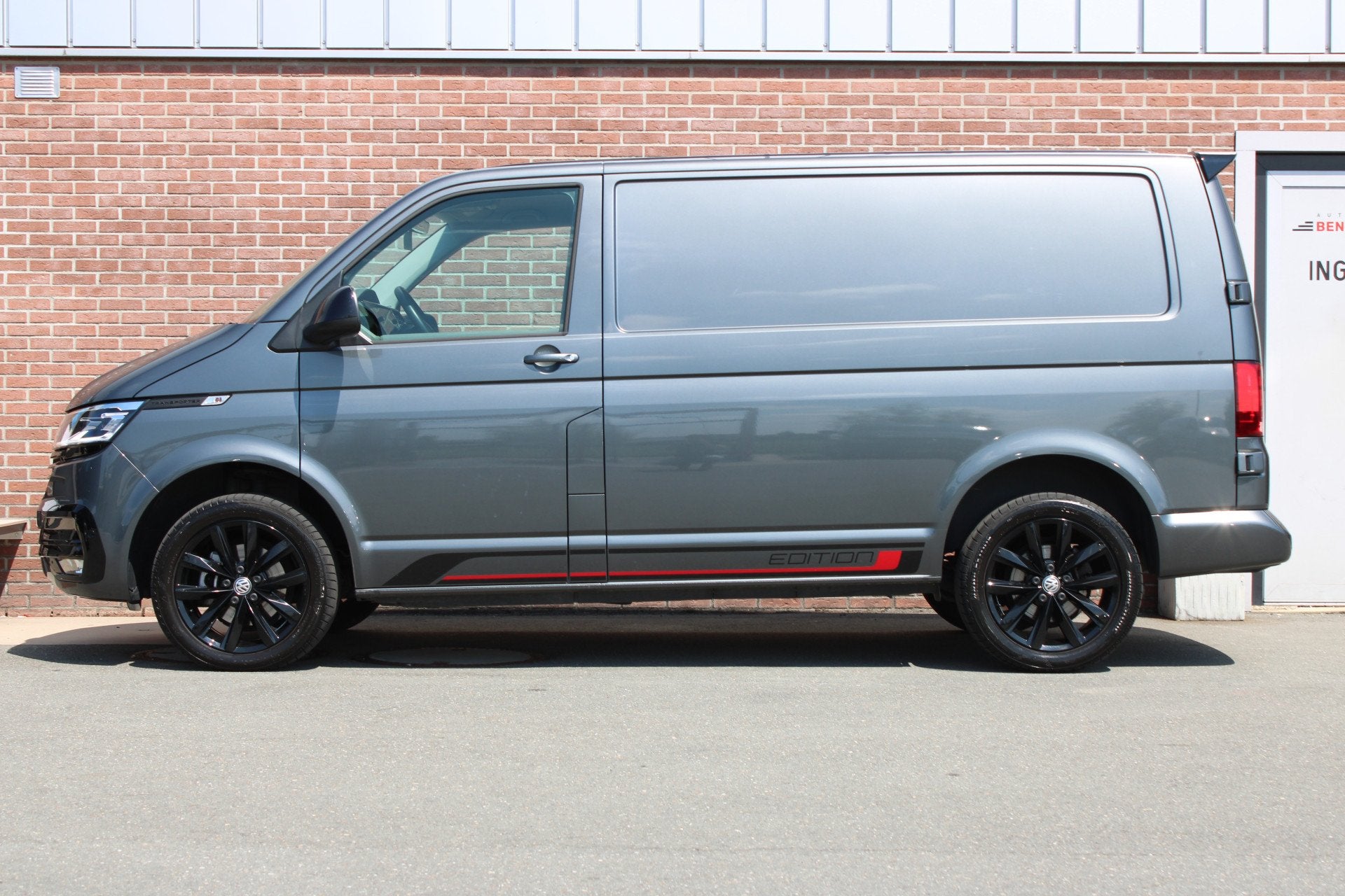 Volkswagen Transporter 2.0 TDI L1H1 28 Edition Highline |LEE, Gebruikt, 4 cilinders, 150 pk, Volkswagen