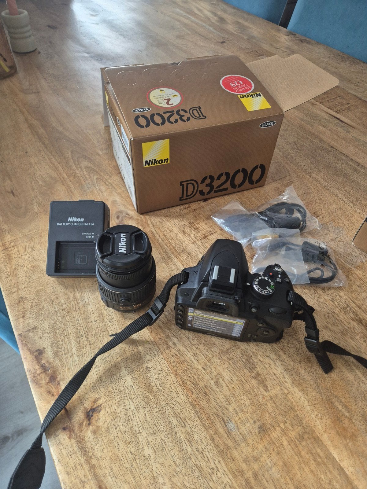 Nikon D3200 Spiegelreflexcamera met AF-S DX NIKKOR 18-55mm, Beeldstabilisatie, Spiegelreflex, Ophalen of Verzenden, 4 t/m 7 keer