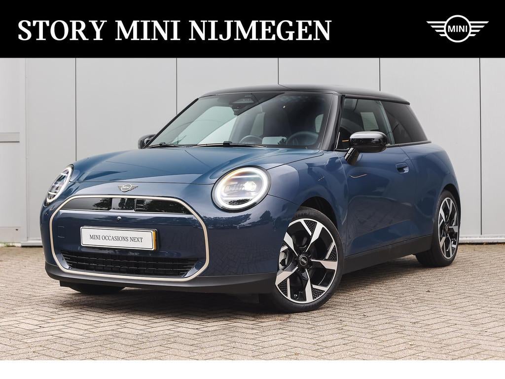 MINI Hatchback Cooper E / Favoured / Pakket L / 18" Slide Sp, Auto's, Mini, Met garantie (alle), 184 pk, Blauw, 25 min
