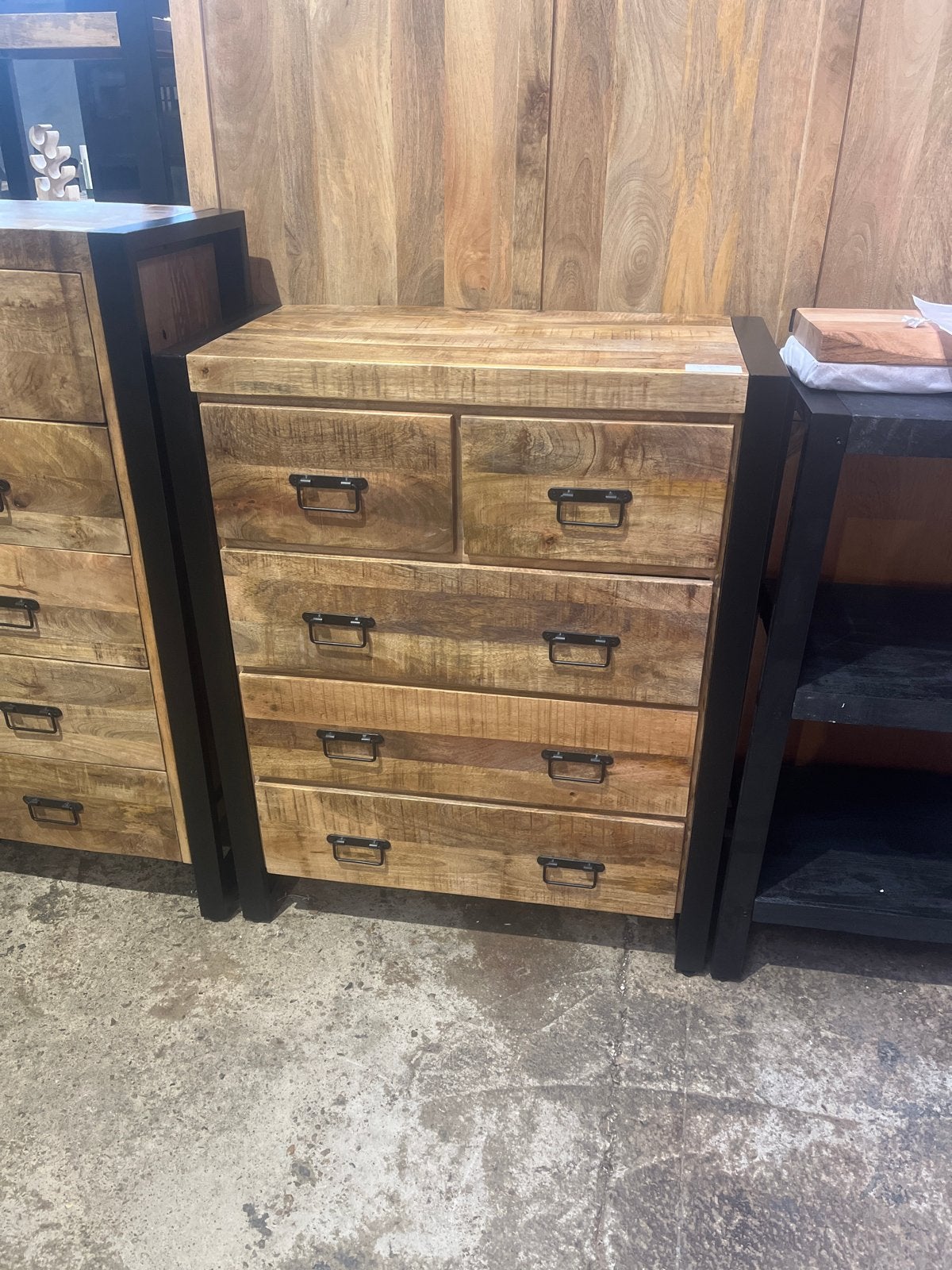 Ladekast mangohout 105x85x40 - Laatste stuk!, Huis en Inrichting, Kasten | Ladekasten, Ophalen, 5 laden of meer, Nieuw, 50 tot 100 cm