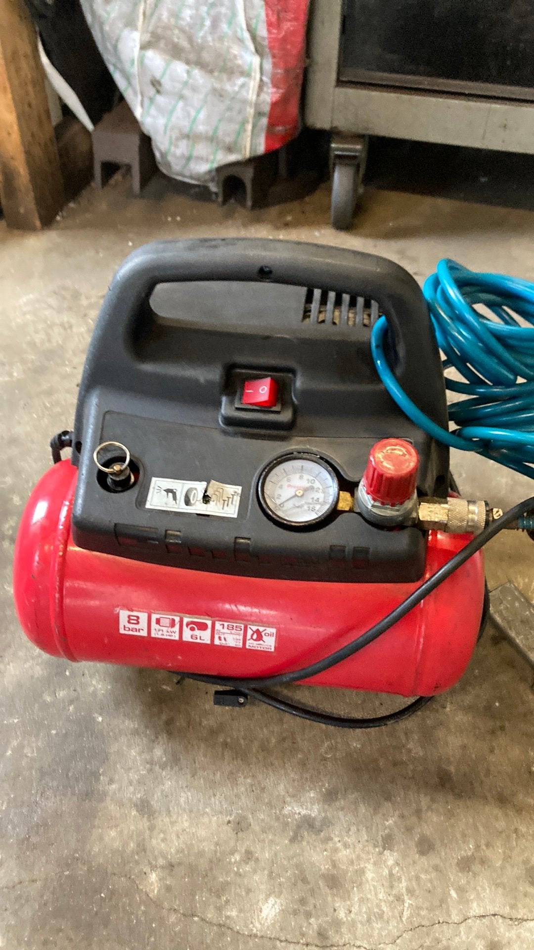 Te koop mini copressor einhell, Doe-het-zelf en Verbouw, Ophalen, Zo goed als nieuw, Minder dan 200 liter/min, Olievrij