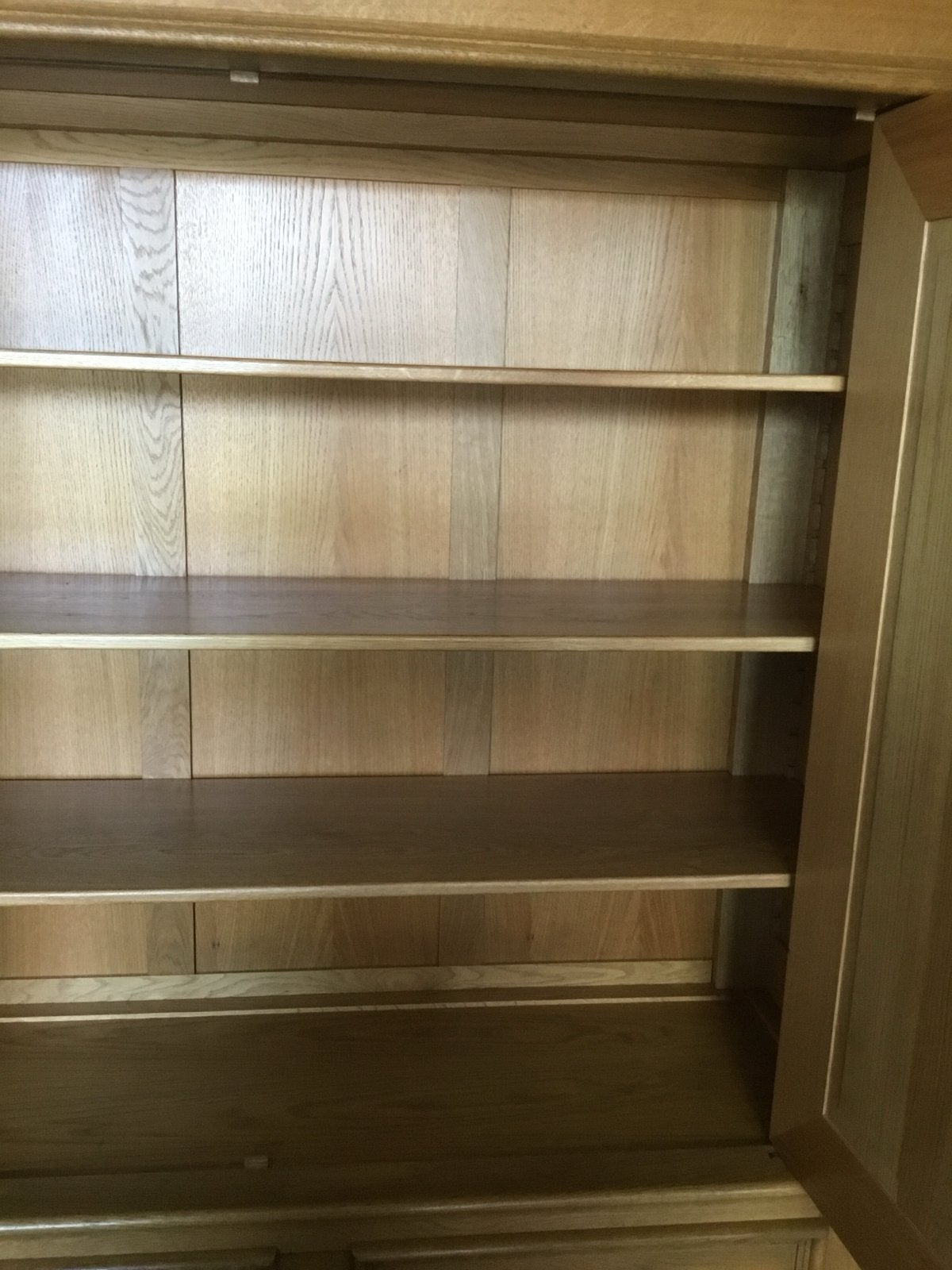 Eikenhouten kast met 2 lades en toog, Ophalen