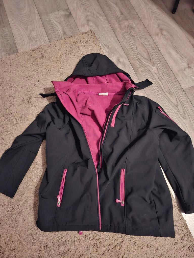 Mooie softshell (lente, herfst) jas maat 48, Ophalen of Verzenden, Zo goed als nieuw, Maat 46/48 (XL) of groter, Zwart