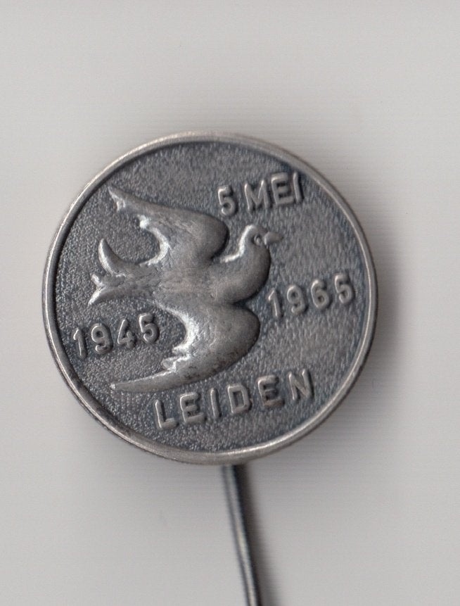Leiden 5 mei Bevrijdingsdag Vrede Duif speldje, Verzamelen, Speldjes, Pins en Buttons, Gebruikt, Niet vindbaar, Niet vindbaar