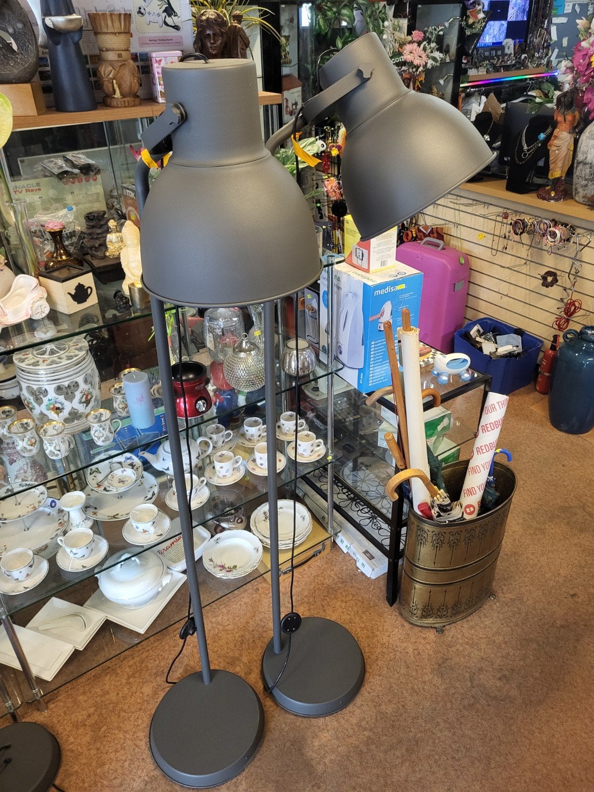 2 mooie sta lampen, Ophalen of Verzenden, Kringloop Laares, Kringlooplaares128@gmail.com, Minkmaatstraat 126