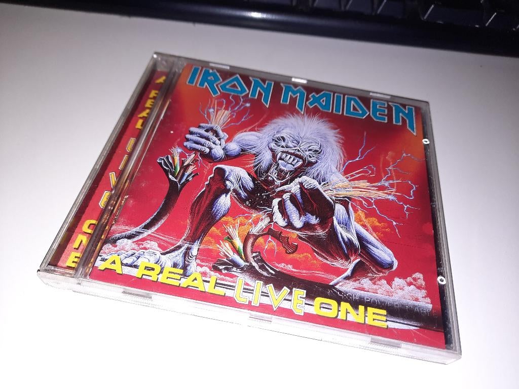 CD Iron Maiden – A Real Live One, Ophalen, Zo goed als nieuw