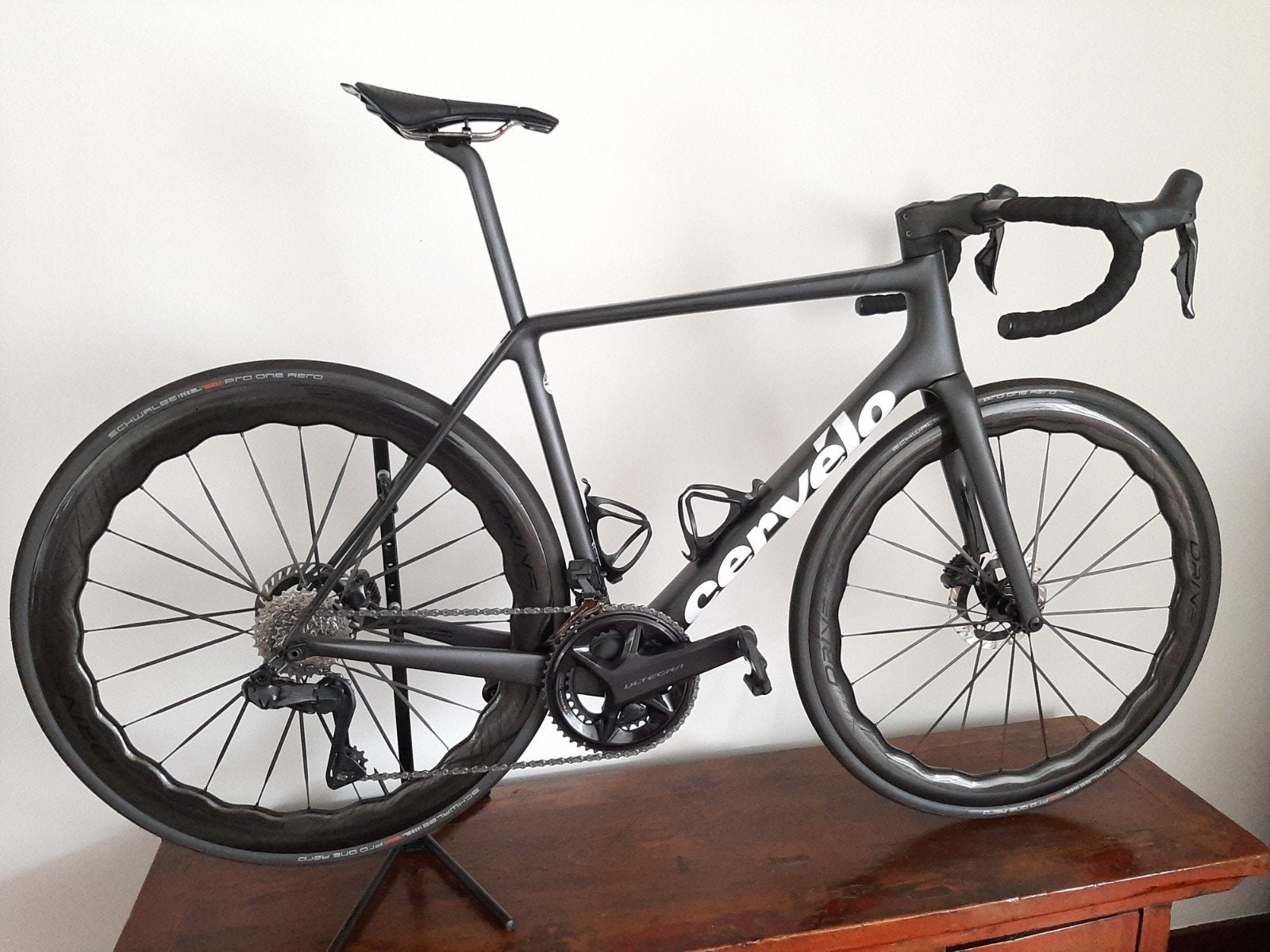 Cervelo R5 disc di2 Ultegra 12-Speed, Carbon, Cervelo R5 disc di2 12-speed Ultegra, Zo goed als nieuw, Cervelo