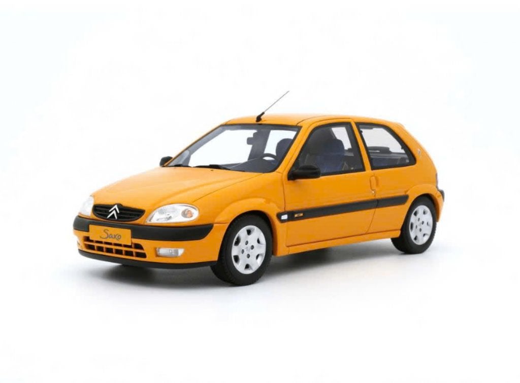 Citroen Saxo 1.4 BIC Oranje 2000 schaal 1/18 OTTO R. OT1190
